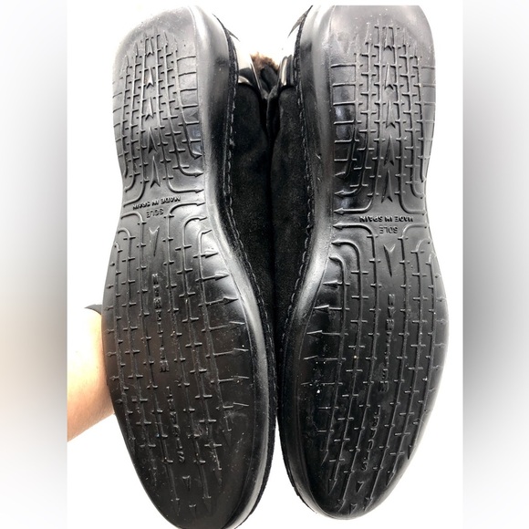 Stuart Weitzman Black Suede Sherpa Ankle Boots - Picture 9 of 13